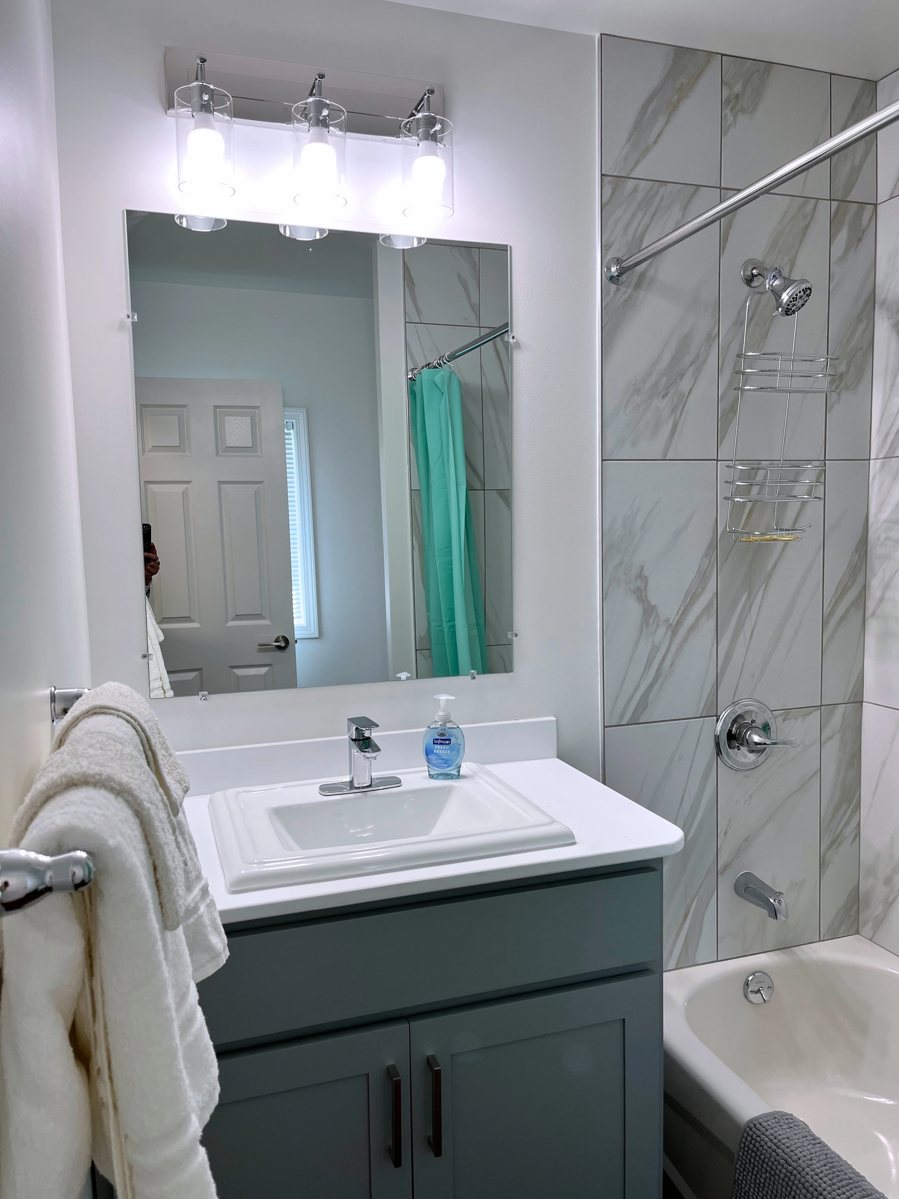 A clean, fully finished unit bathroom